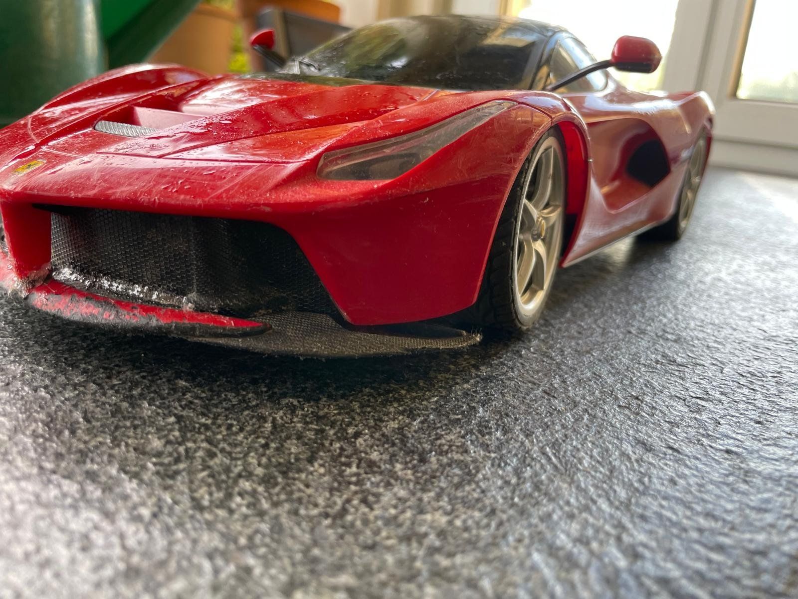 Giocattoli: ferngesteuerter Ferrari LaFerrari Modellauto, rot – Usato da Bern venduto da dominique124 1