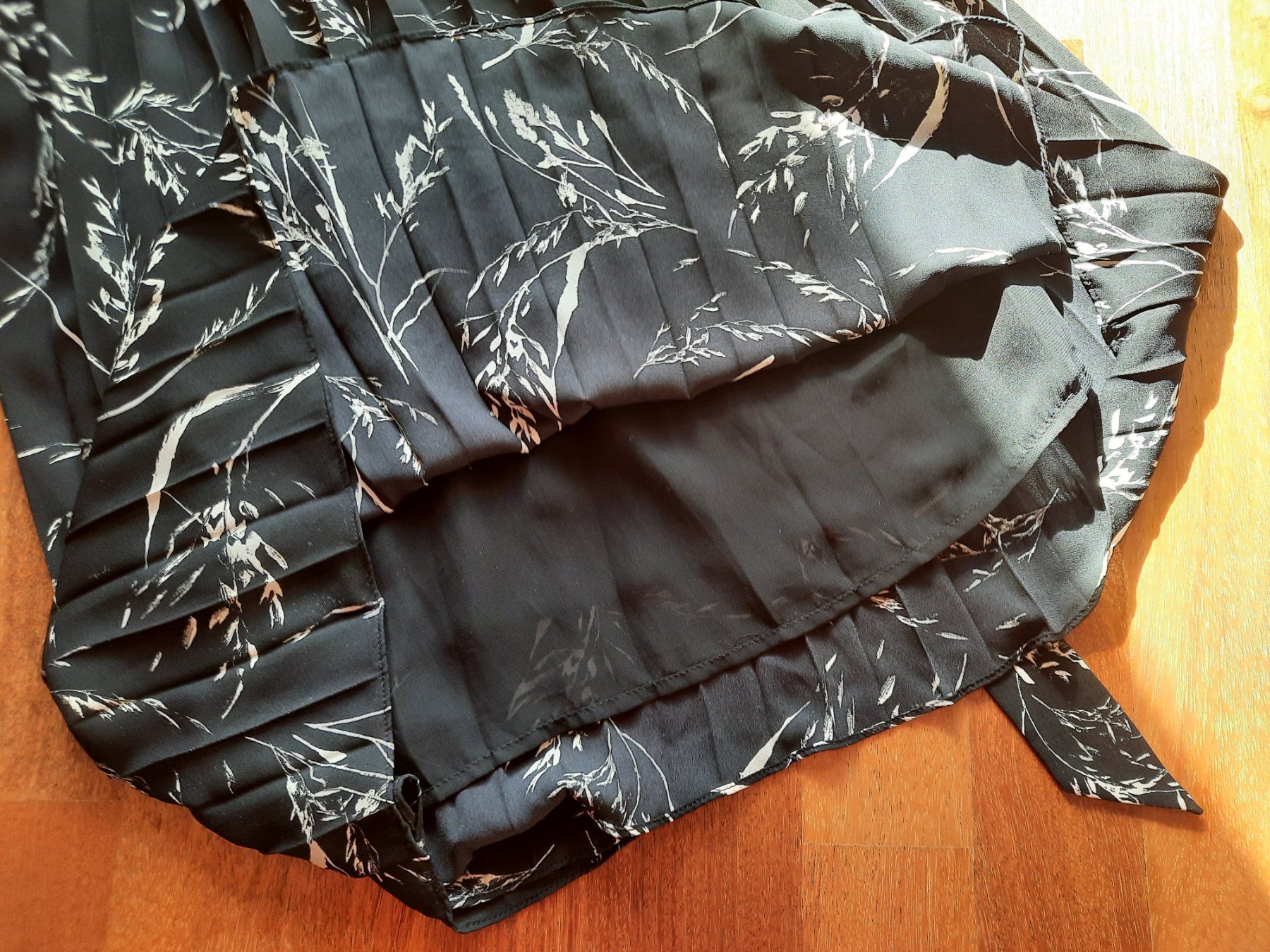 H&M Vestiti: Damen Kleid Gr.36 – Nuovo (secondo la descrizione) da Buchs SG venduto da miska01 6