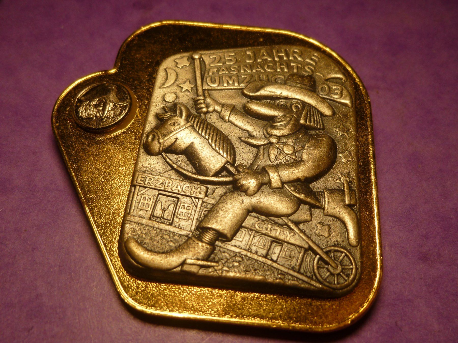 Placchette & Badge: ERZNACH 2003 GOLD – Usato da Ried (Muotathal) venduto da Mandarin02