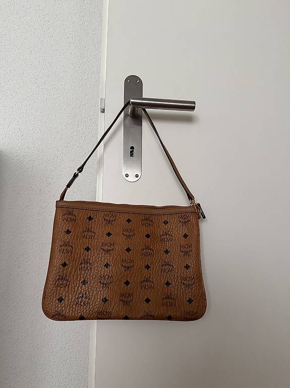 Borse da donna: MCM Tasche zu verkaufen – Nuovo e nell'imballaggio originale da Menznau venduto da liisaa.kr