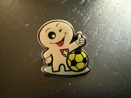 Schweizer Fussball Pin - Kultiges Sammlerstück für Fans!