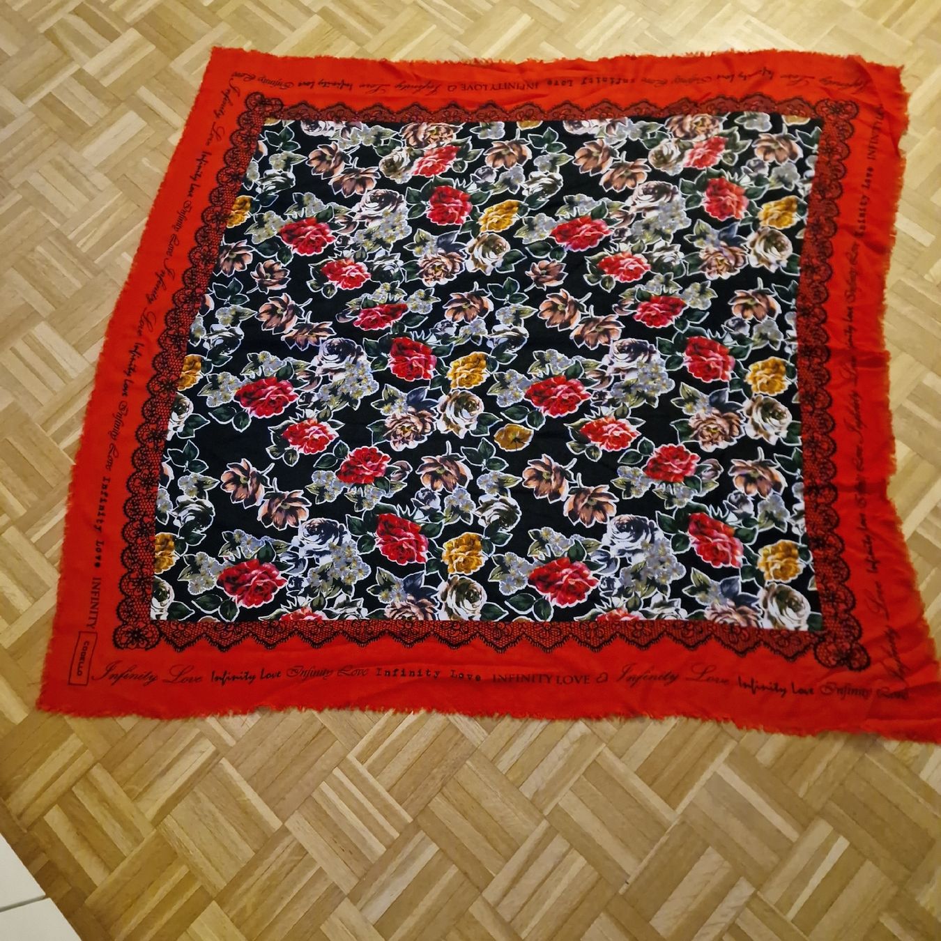 Codello Foulard & Sciarpe: Codello Foulard – Usato da St. Gallen venduto da mania03 2