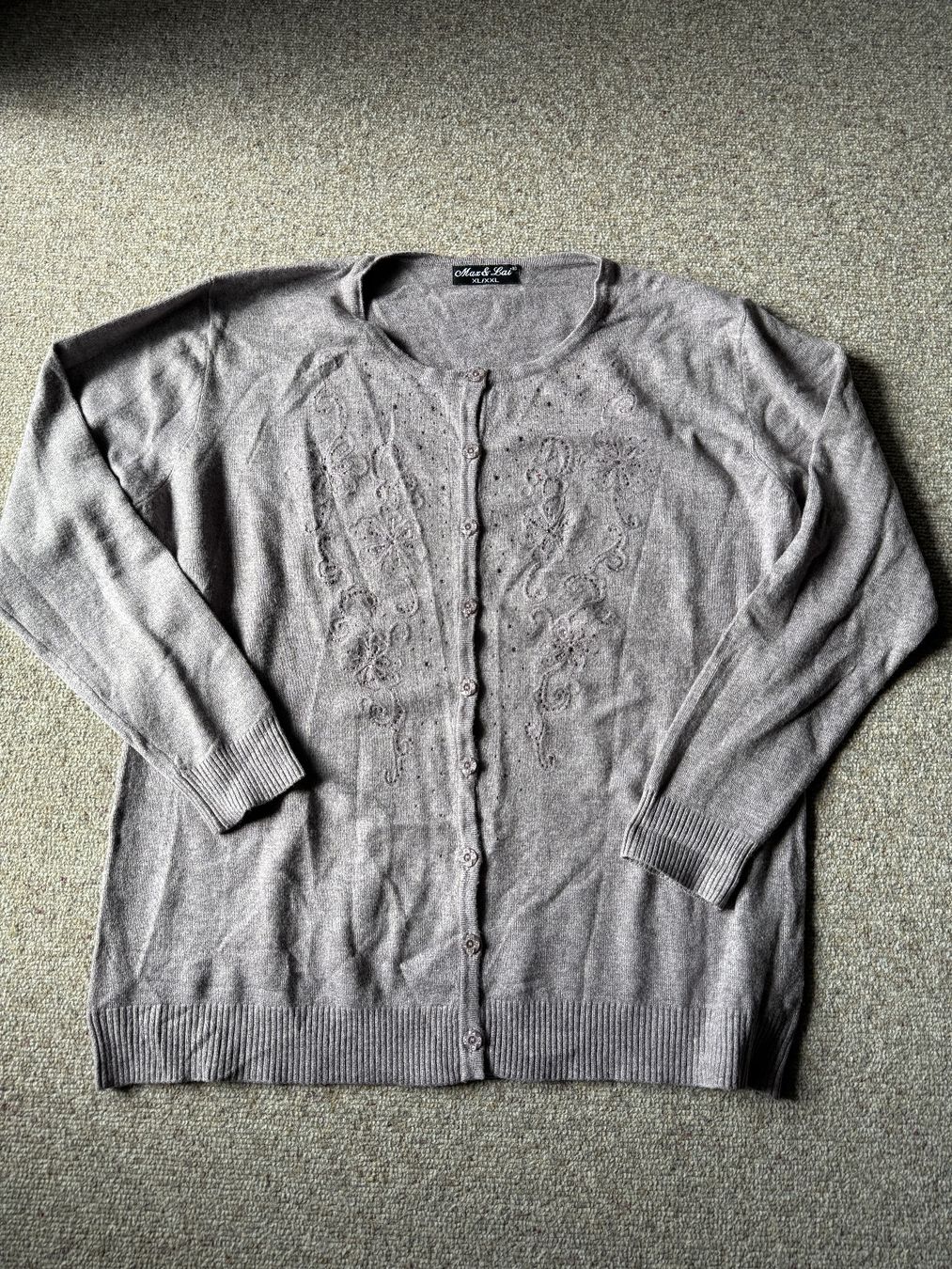 Kleiderpakete: Set Pullover Jäckchen, Damen beide Gr. XL/XXL, schwarz/braun – Gebraucht aus Thun von dane_pao 1