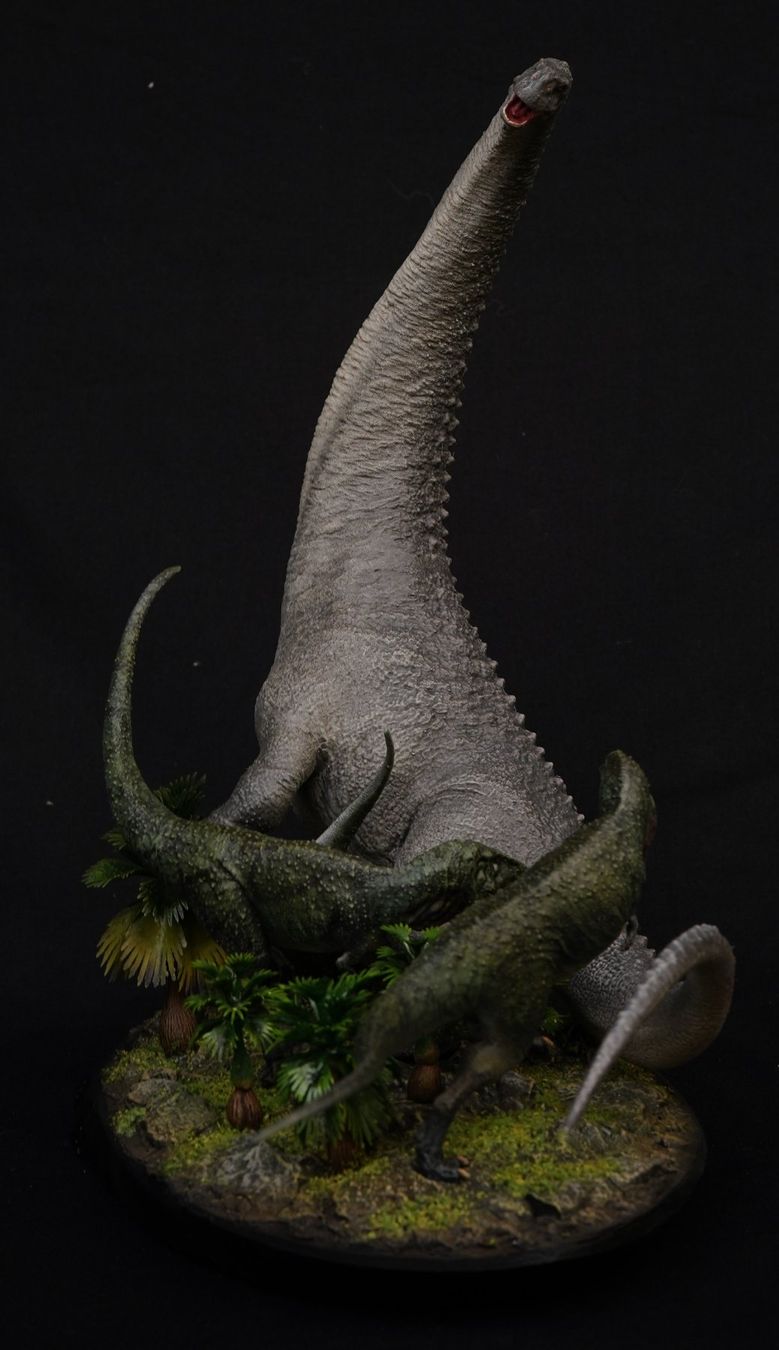 Statuette: Argentinosaurus vs. Mapusaurus Diorama 1:72 Passion Charger – Usato da Selzach venduto da Ataraxus 3