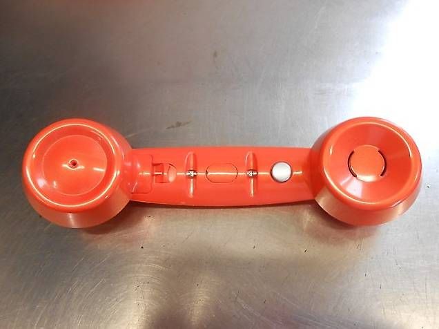 Grundig Telefoni: Grundig Retro Telefon  Funktelefon "orange" – Usato da Au ZH venduto da silverlite 2