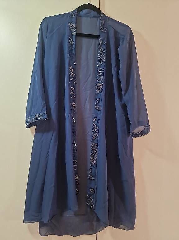 Costumes: Festlicher Dreiteiler – Neuf (Voir description) à Schüpfheim par Prisi62 2