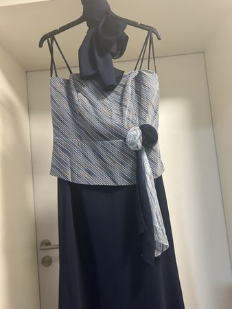 Kleid