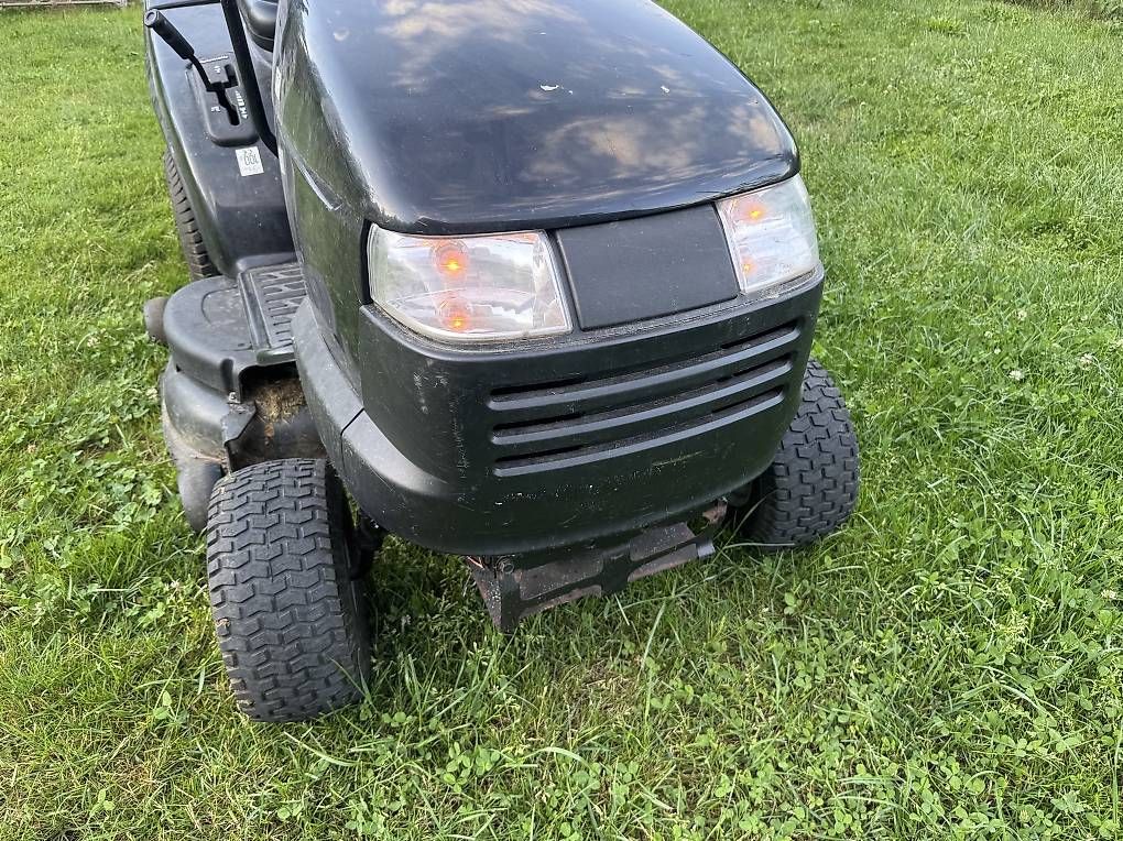 Tagliaerba: Rasentraktor mit 18.5Ps Briggs & Stratton Motor – Usato da Leuggern venduto da Darwin016 4