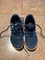 Asics Hallenschuhe Gr 33