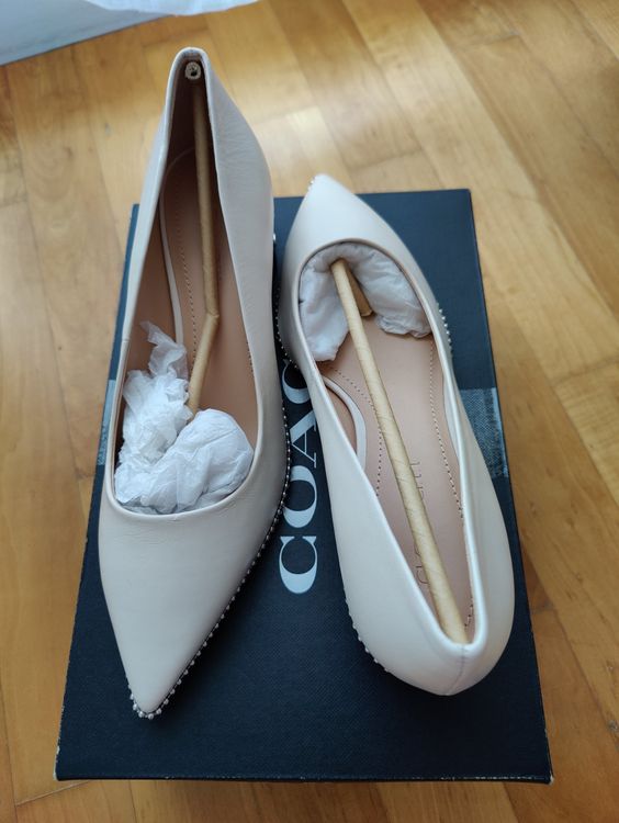 Coach Willa Pumps, Gr 39.5/40, Farbe Kreide Kaufen auf Ricardo