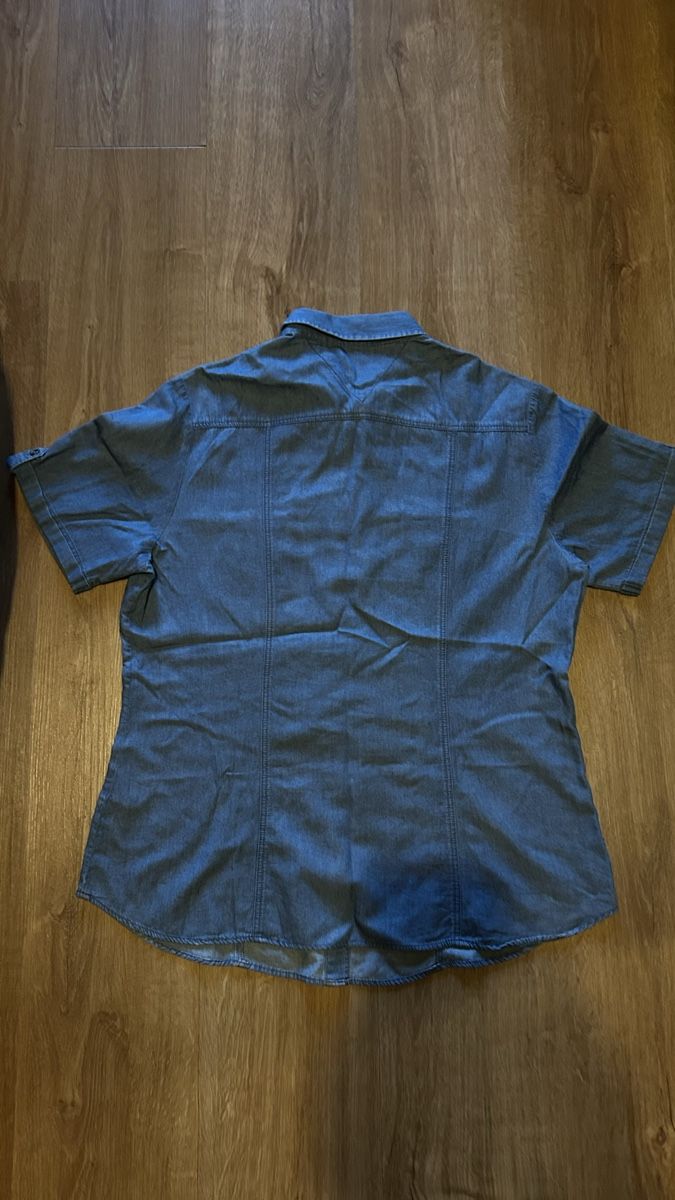 Blusen: Chemise manche courte  – Gebraucht aus Yverdon-les-Bains von Little_M0nster 1