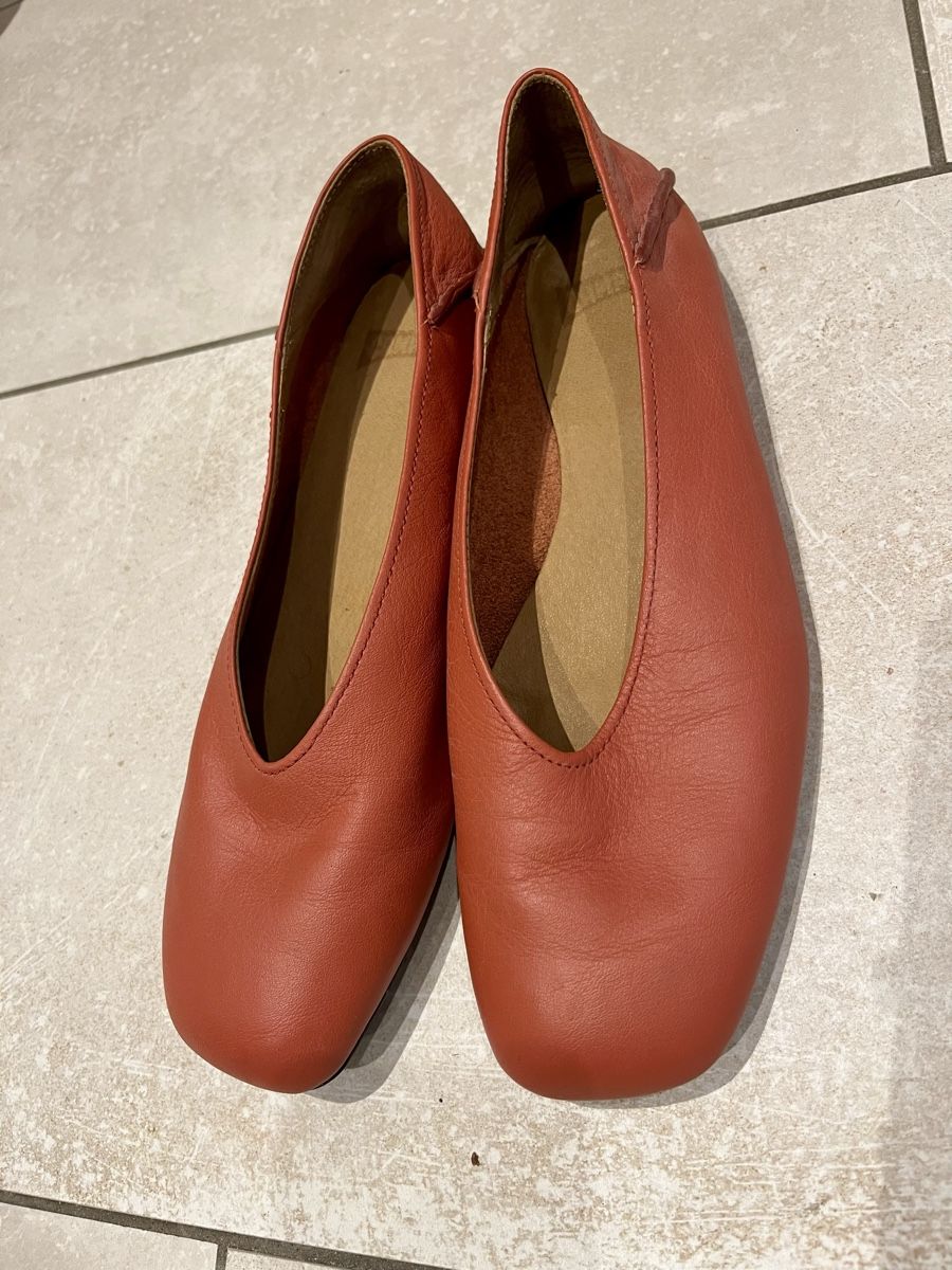 Camper Scarpe da donna: Ballerines Camper corail en cuir taille 39 – Usato da Chéserex venduto da Jane_Lane 1