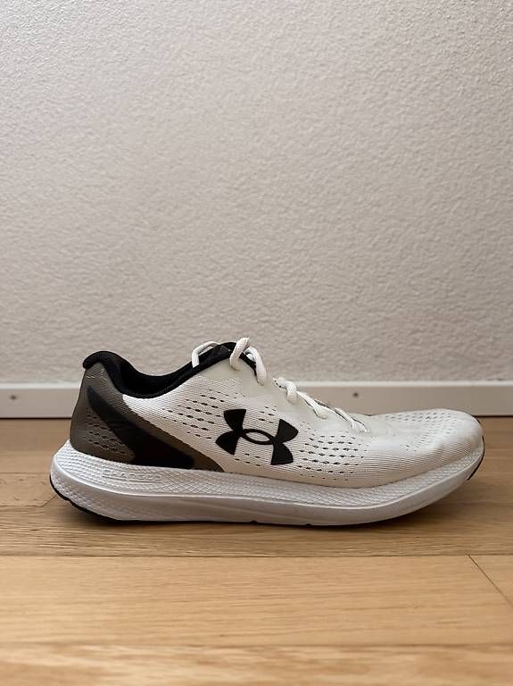 Scarpe da uomo: Under Armour Running – Usato da Dietikon venduto da AgathaJ