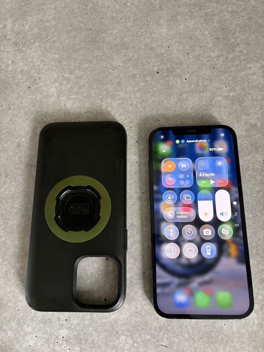 Apple Telefoni cellulari / Smartphones: iPhone – Usato da Corcelles NE venduto da fab_x9df 1