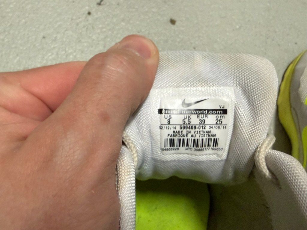 Nike Scarpe da donna: Nike Turnschuhe Grösse 39 – Usato da Boswil venduto da ReyTiburon 1