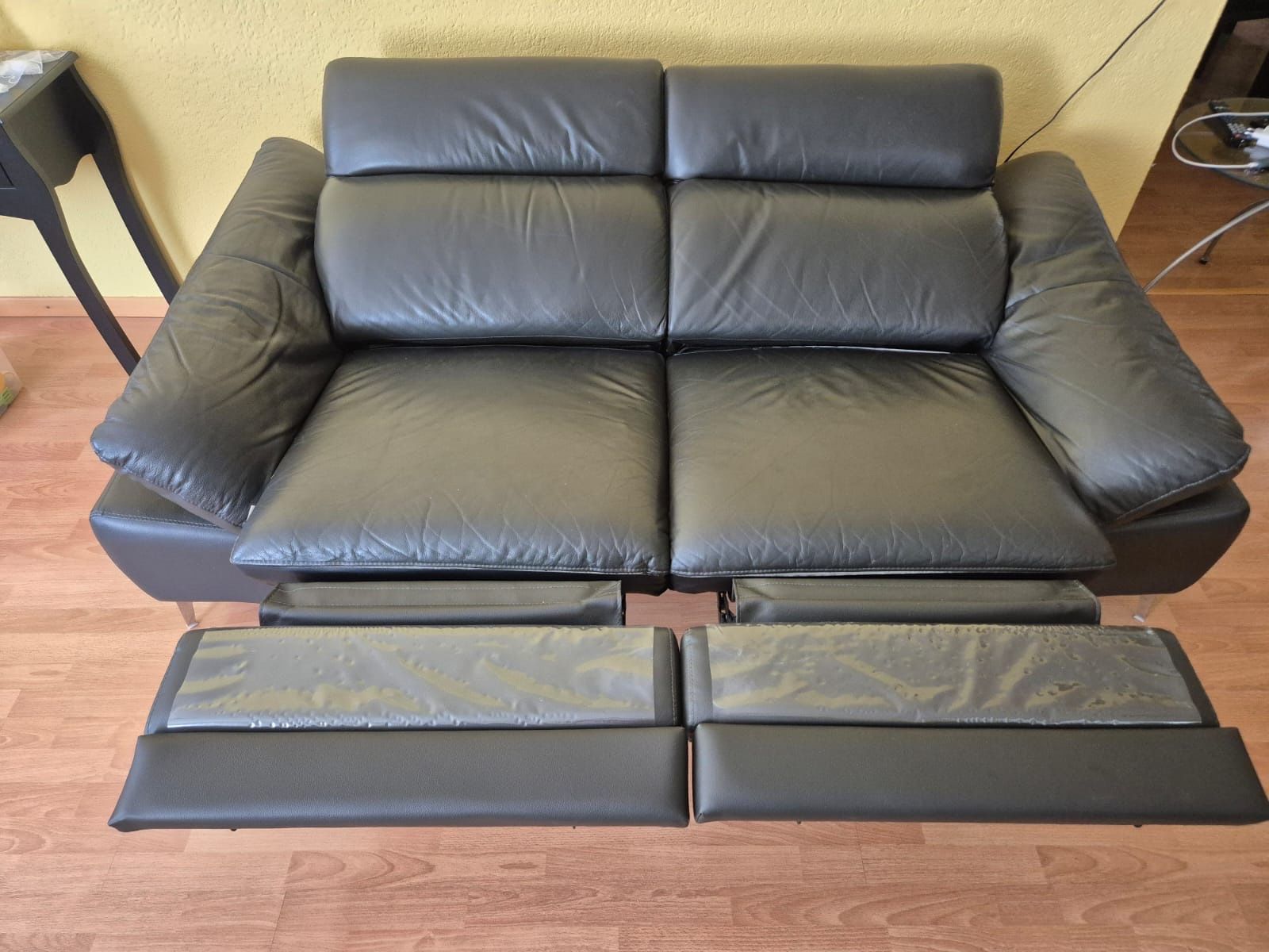 Sofas: Sofa Schwarz Leder – Gebraucht aus Oberentfelden von Varuj 2