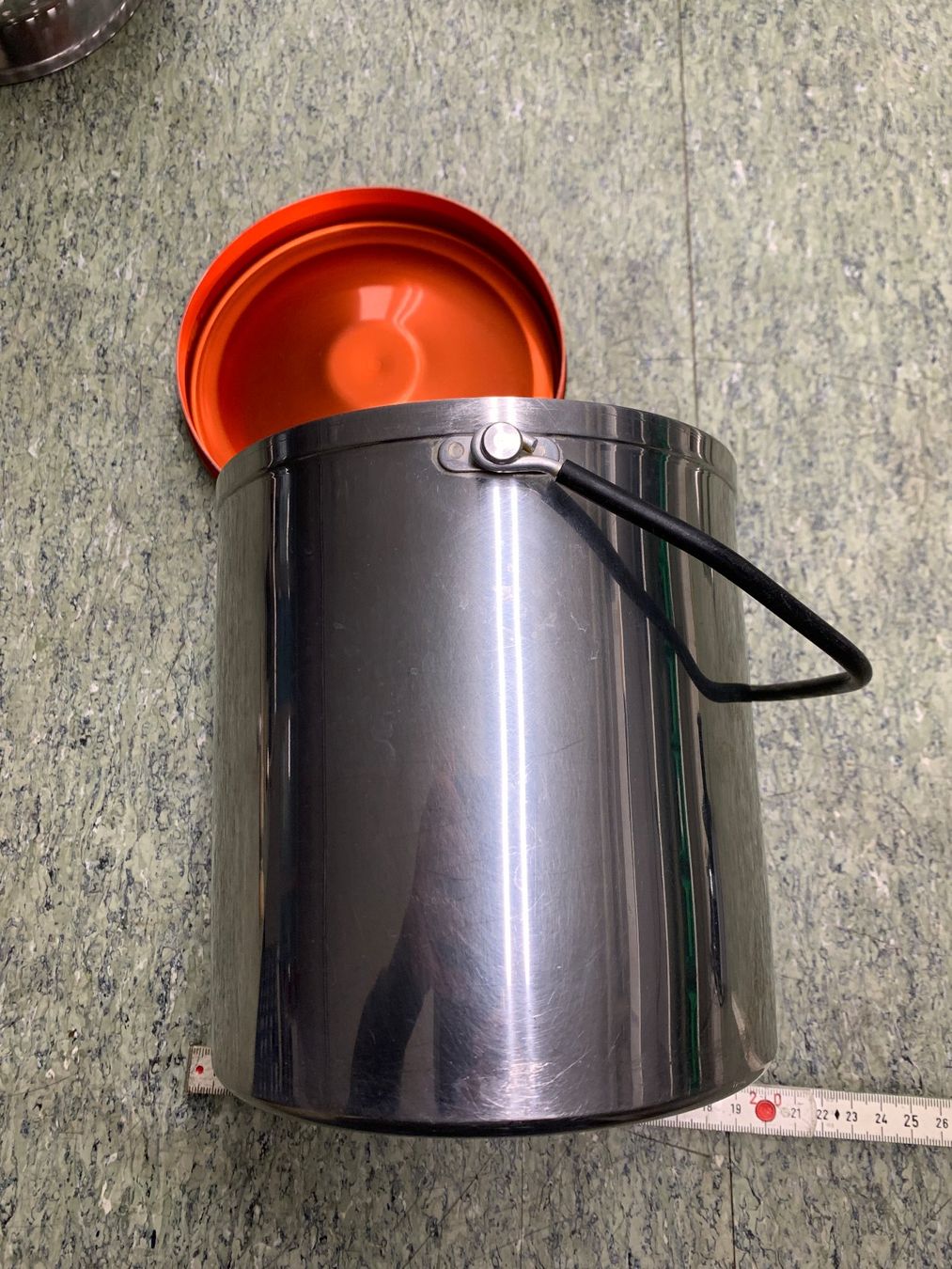 Altro per la casa: Milchkessel 3l Edelstahl Eiseimer mit Deckel – Usato da Rickenbach SZ venduto da Frickler 1