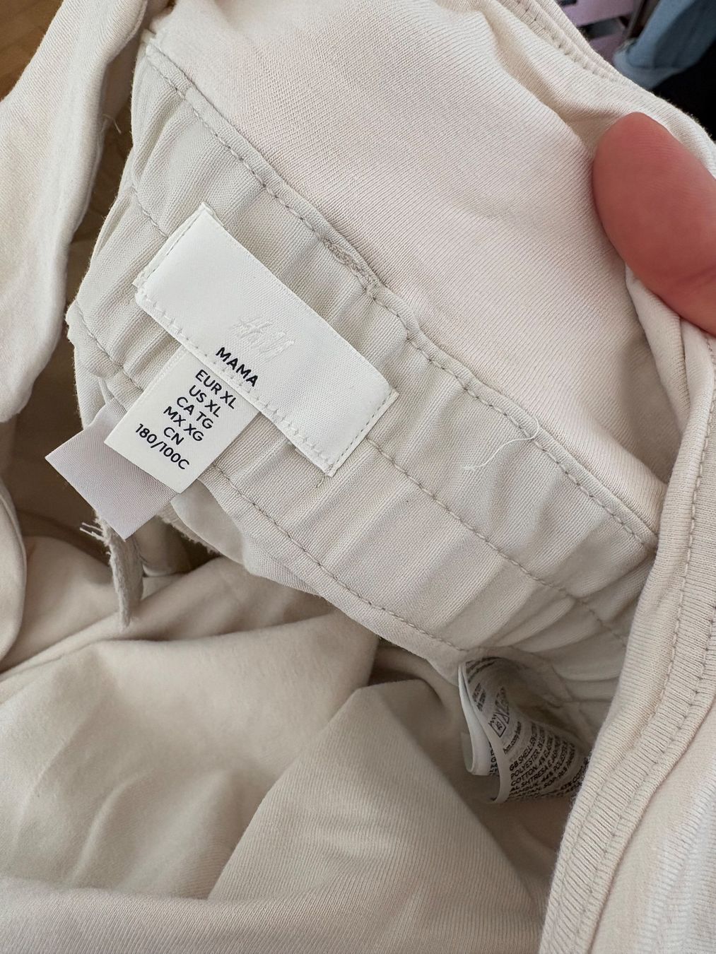 H&M Pantaloni: H&m Mama elegante Hose XL – Usato da Zürich venduto da mei_rld5 2