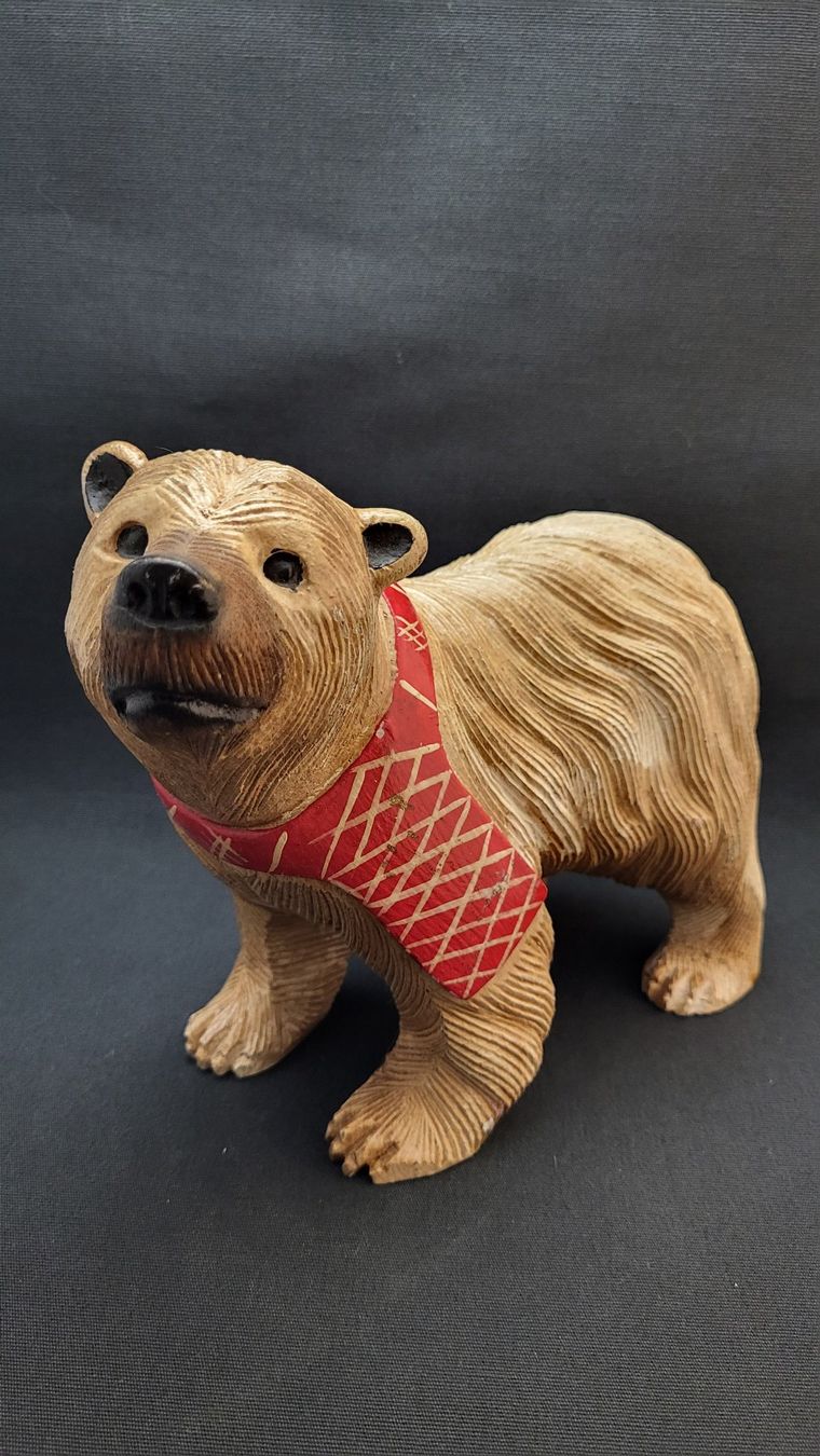 Figurines: Holzschnitzerei POLARBÄR MIT SCHAL – D'occasion à Basel par spinne02