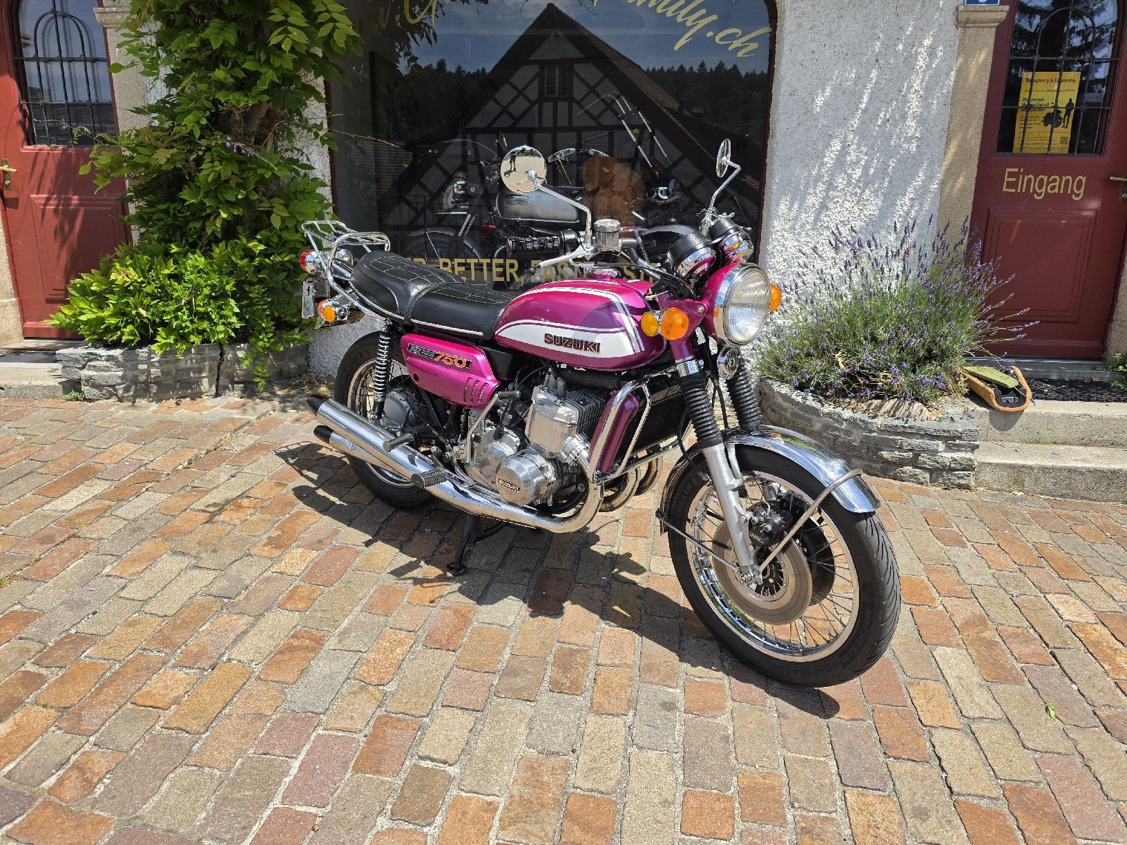 Suzuki Strada: Suzuki GT 750 "Wasserbüffel" – Usato da Glattfelden venduto da Gasoline_Family