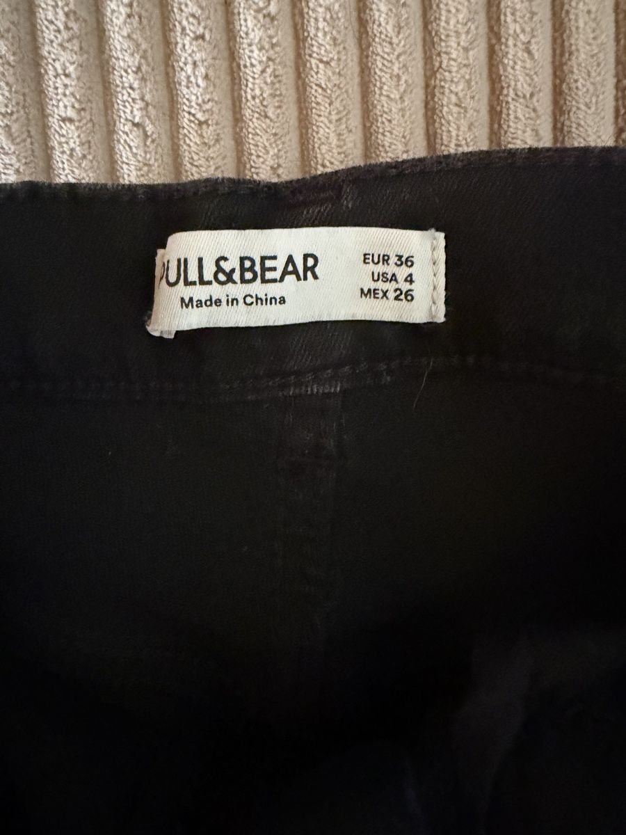 Pull&Bear Pantalons: neuwertige Pull&Bear Shorts Grösse 36 – Neuf (Voir description) à Recherswil par luca_v 1