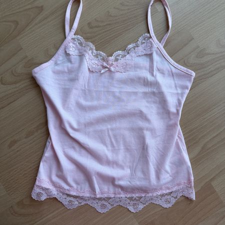 Damen Top rosa mit Spitze neu