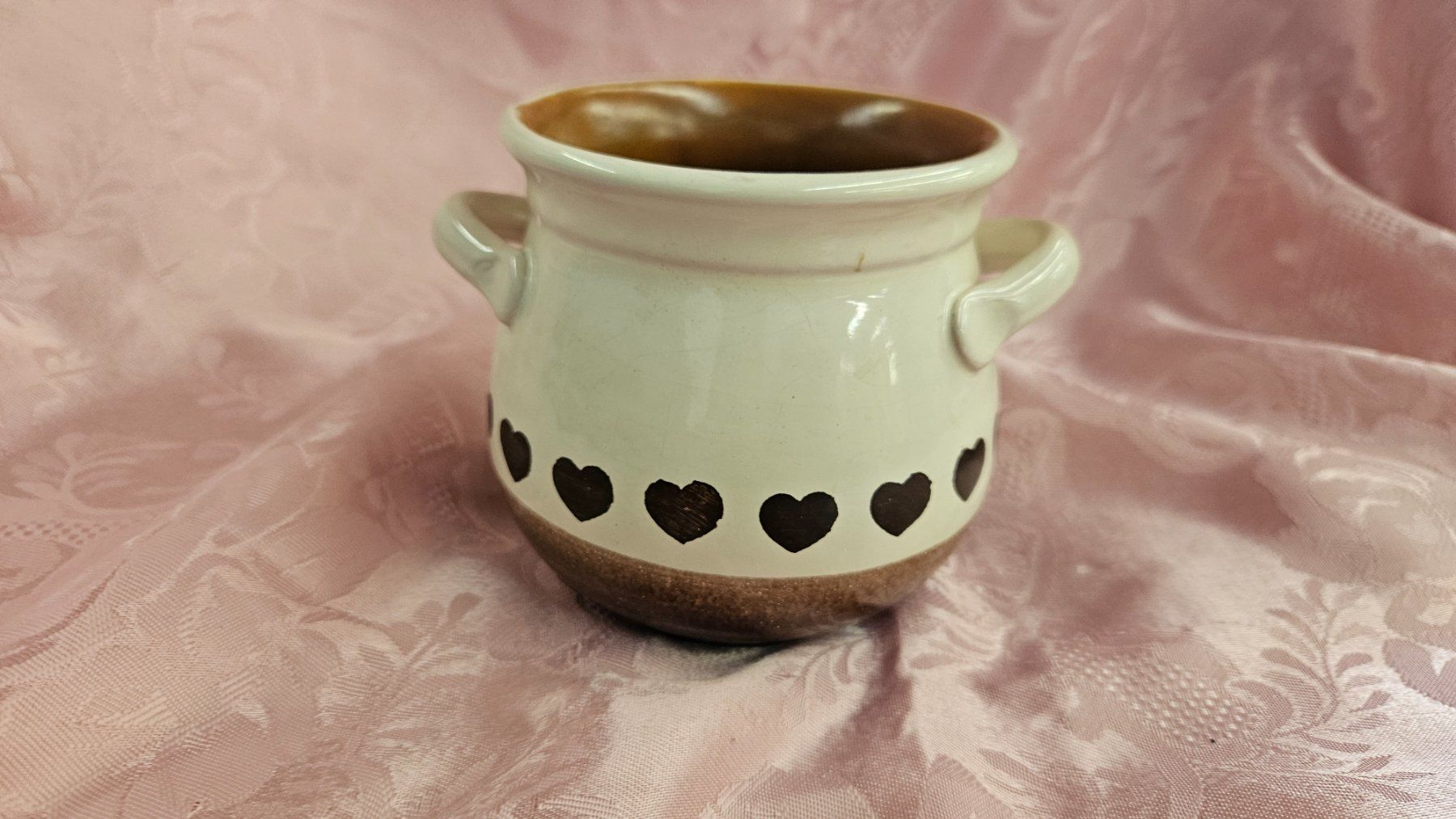 Vasen & Gefässe: Piccolo vaso in ceramica con cuoricini – Gebraucht aus Melano von H-Sara