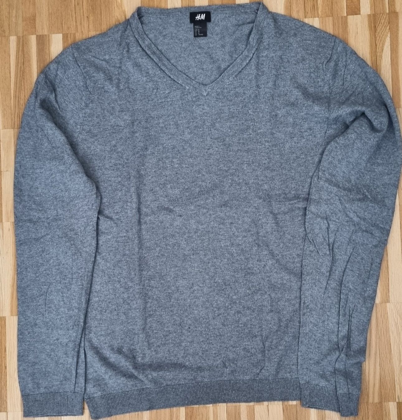 H&M Maglioni & Felpe: H&M Pullover Grau – Nuovo (secondo la descrizione) da Schliern b. Köniz venduto da elloco83