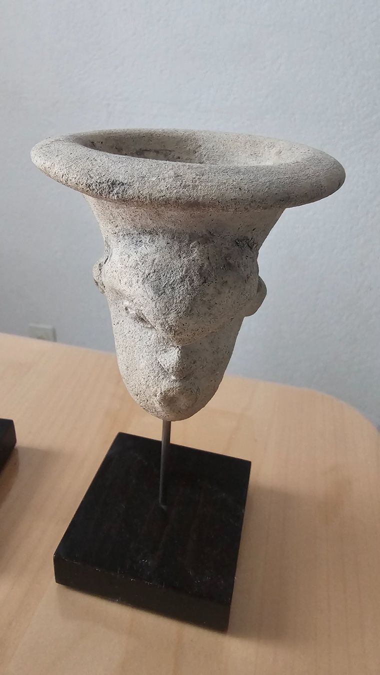 Statuette: 2 statuette en pierre.. – Usato da Etoy venduto da angi020 1