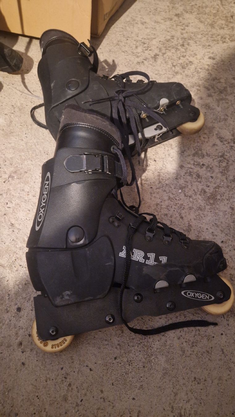 Patins à roul. & inline: Freestyle Inlineskates (Gr. 42) – D'occasion à Bern par Sygma_Rim