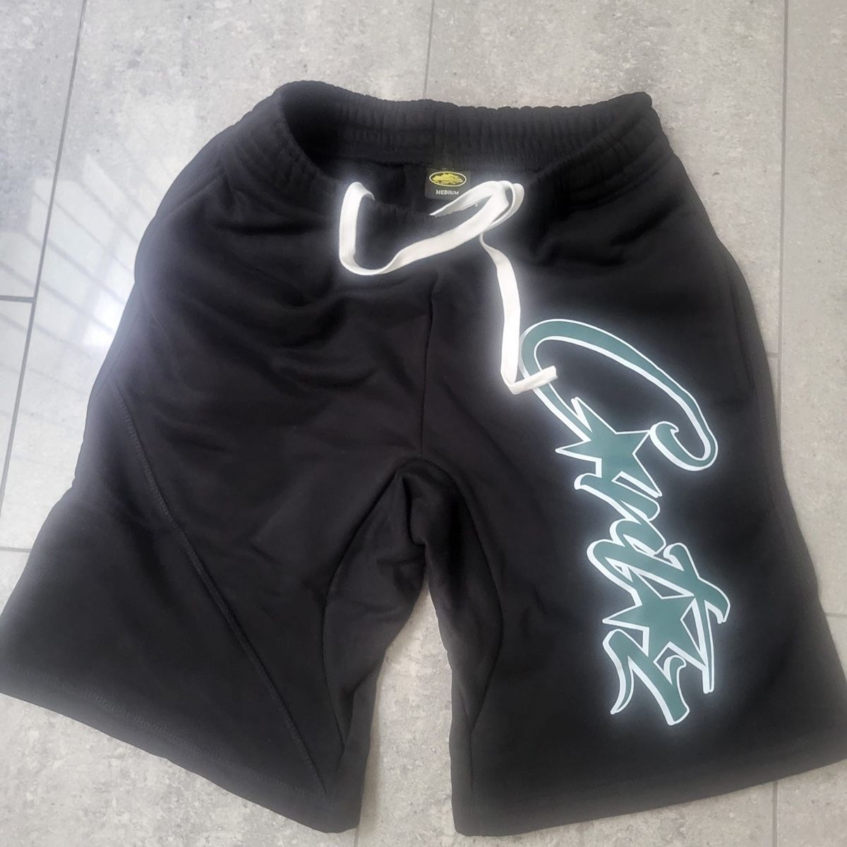 Corteiz Hosen: Corteiz Shorts – Neu (gemäss Beschreibung) aus Allschwil von lor_6cgq