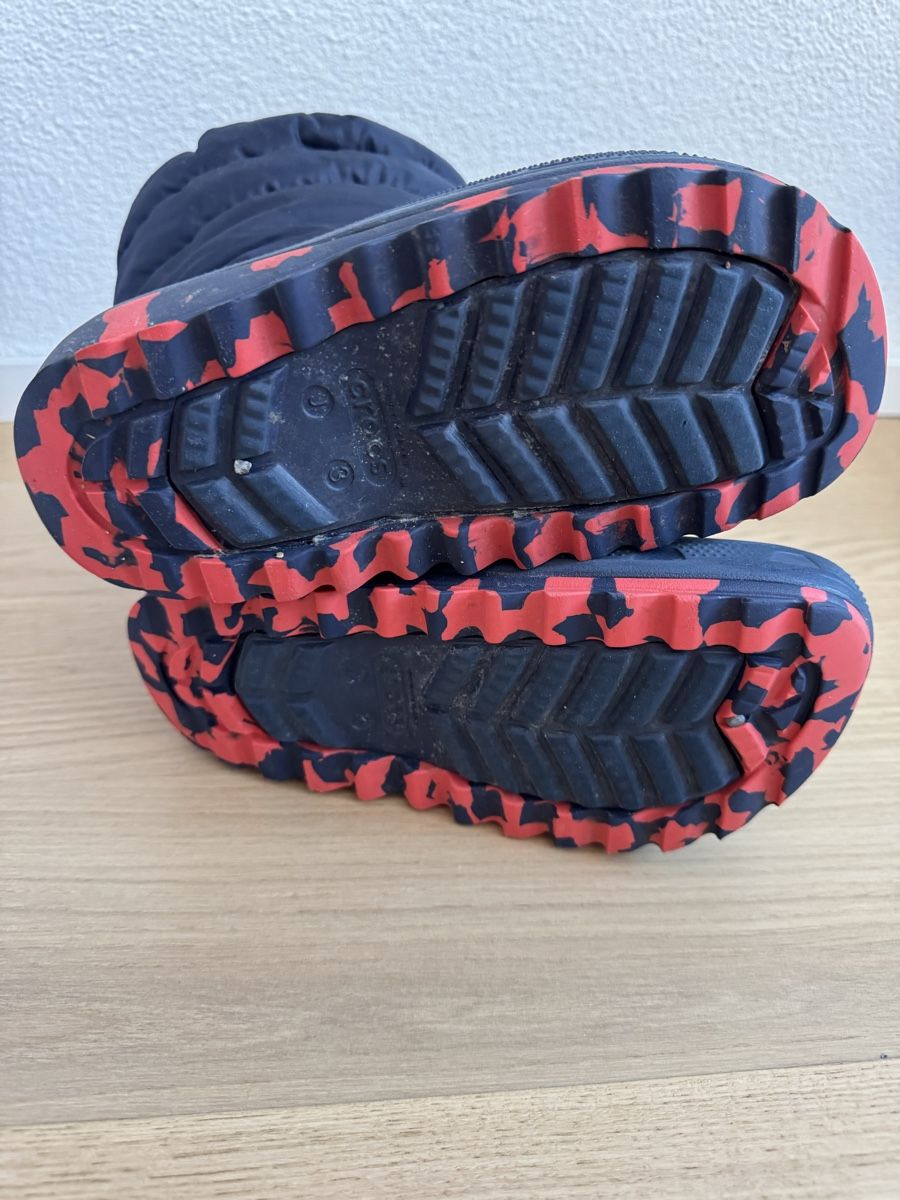 Crocs Scarpe per ragazzi: Crocs Scheffel J3 34-35 Gr – Usato da Uitikon Waldegg venduto da lin_bth8 2