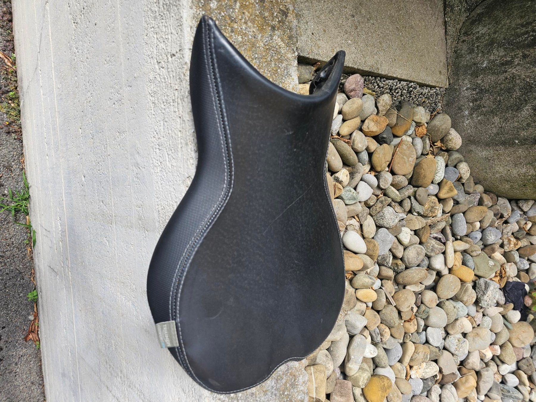 Triumph Tutti i ricambio per moto: Triumph Daytona 675 Sattel – Usato da Feldbach venduto da DJPP 1