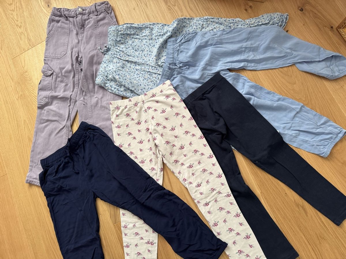 Ensembles coordonnés: Kleiderpaket Mädchen 134/140 – D'occasion à Uster par buani 1