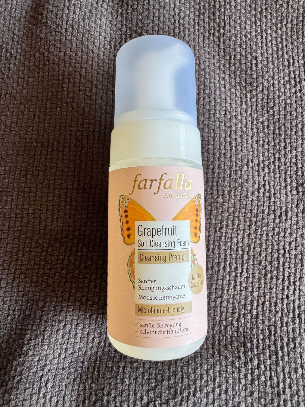 Farfalla Gesichtspflege: Soft Cleansing Foam Grapefruit von Farfalla – Neu und originalverpackt aus Zürich von Lionsands