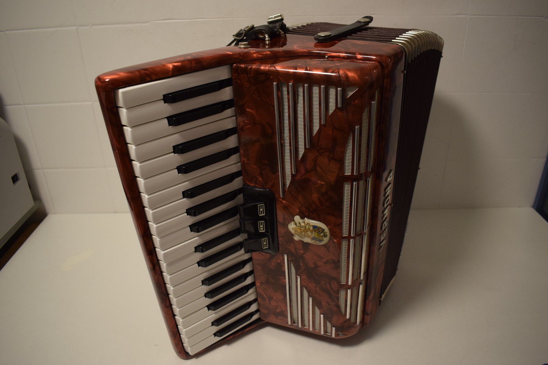 Strumenti musicali: Akkordeon chromatisch Vermona Seperato – Usato da Zürich venduto da Brockito 5