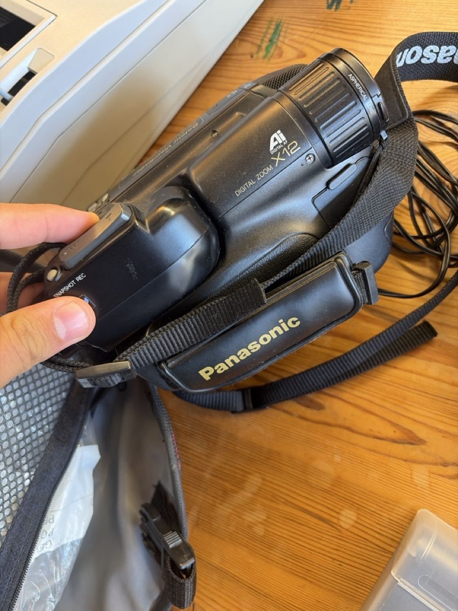 Panasonic Appareil photo: Panasonic Kamera  – D'occasion à Füllinsdorf par Rollex 2