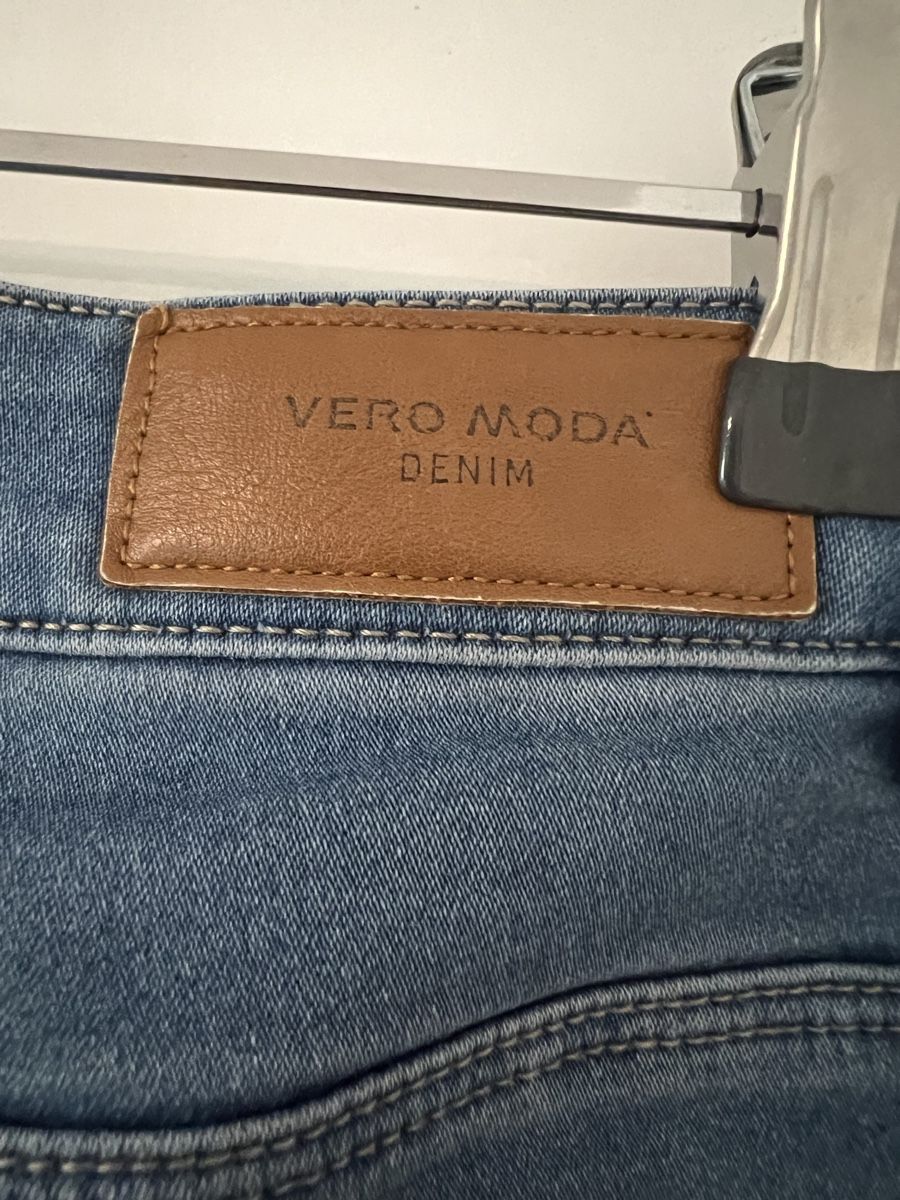 Vero Moda Jeans: Vero Moda Denim Capri-Jeans (Gr.M) – Usato da Winterthur venduto da mel_wy 2