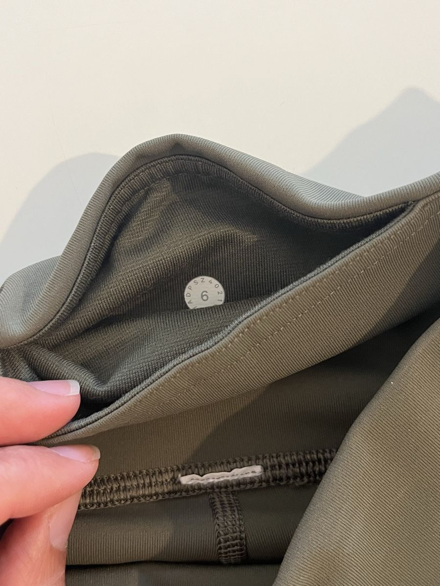 Lululemon Leggings: Lululemon Align Shorts, Gr. US6/EU36 – D'occasion à Zürich par vintage_for_you 3