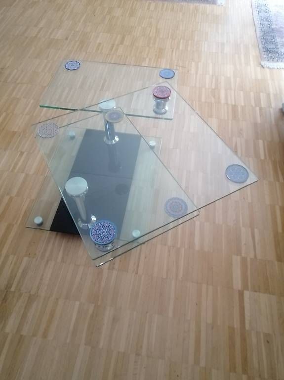 Tavoli: INTERESSANTER GLASTISCH fast einmalig – Usato da Cham venduto da SULZER01 8