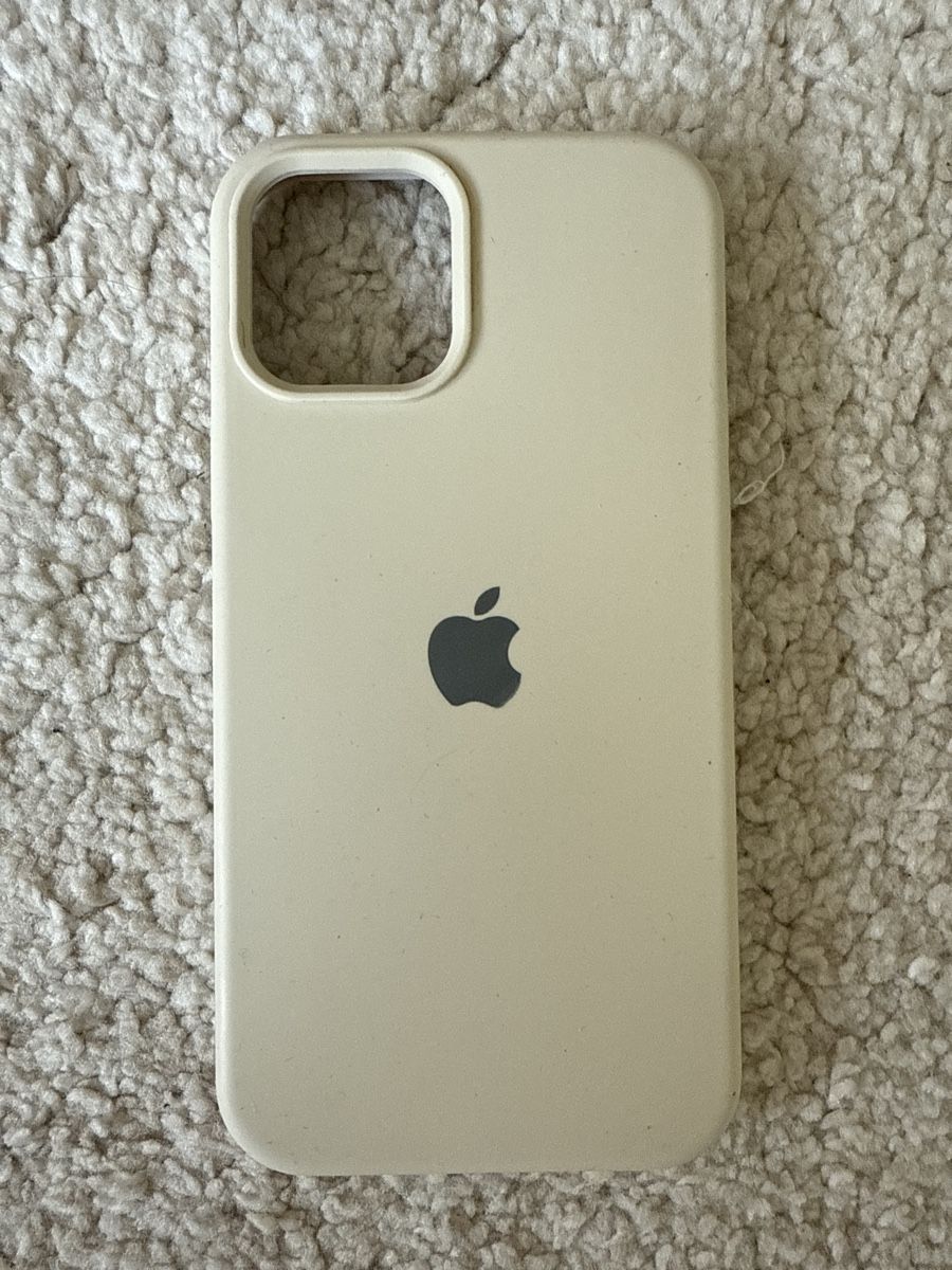 Apple Telefoni cellulari / Smartphones: 3x Apple iPhone 12 Silikon Hüllen – Usato da St. Niklausen LU venduto da car_2562 3