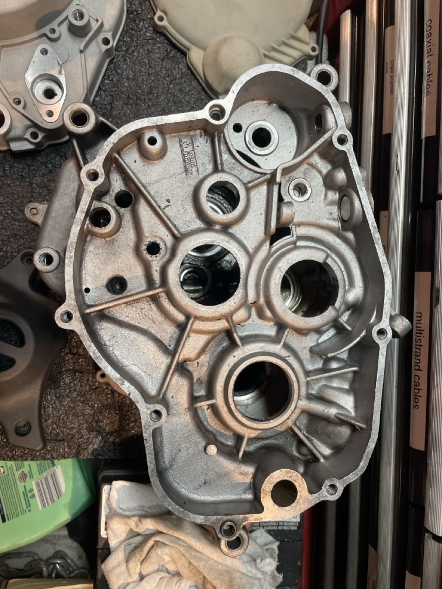 Motori Minarelli Tutti i ricambio per moto: Motorgehäuse Minarelli Am6  – Usato da Zürich venduto da gerezja 1