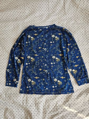 Haut en résille manches longues galaxie, taille M