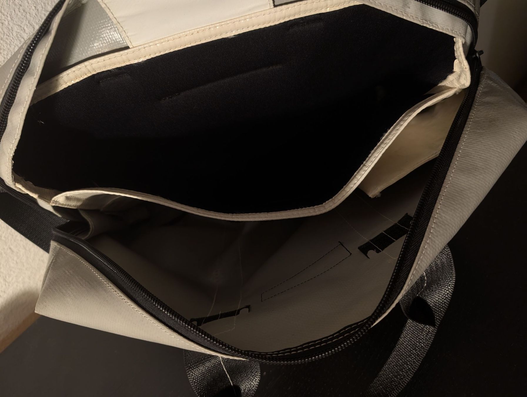 Freitag Borse: FREITAG Shoulder Bag Grey  – Usato da Zürich venduto da dav_hp2n 3