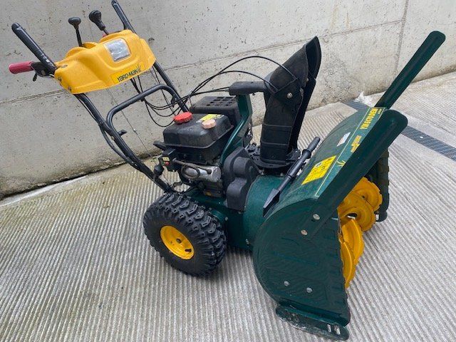Toutes les machines: Schneefräse Yard Man 31AY53LR643 – D'occasion à Niederhasli par Tigerproduct
