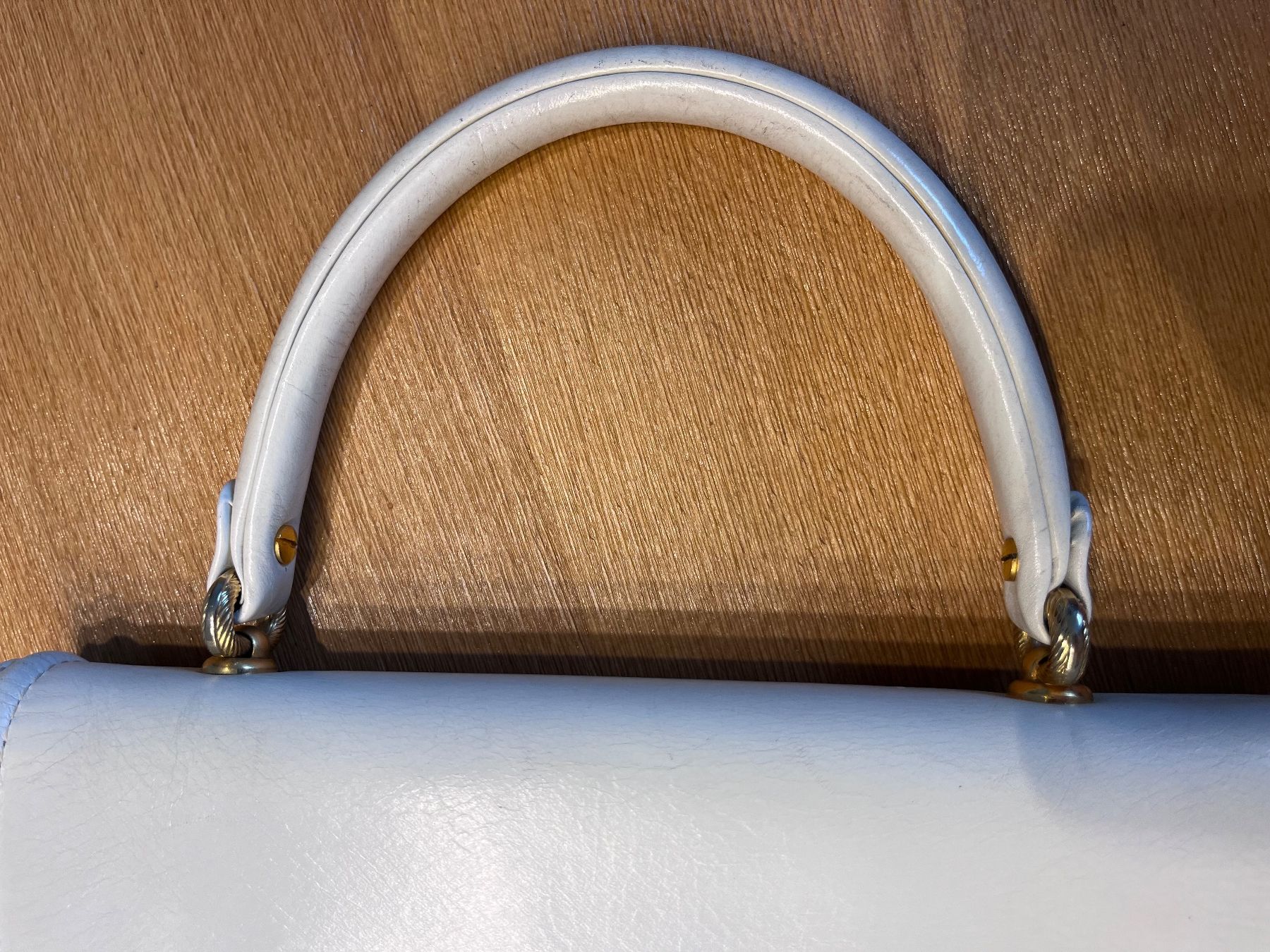 Taschen für Damen: Vintage Tasche – Gebraucht aus Roggwil BE von KarotteV 8
