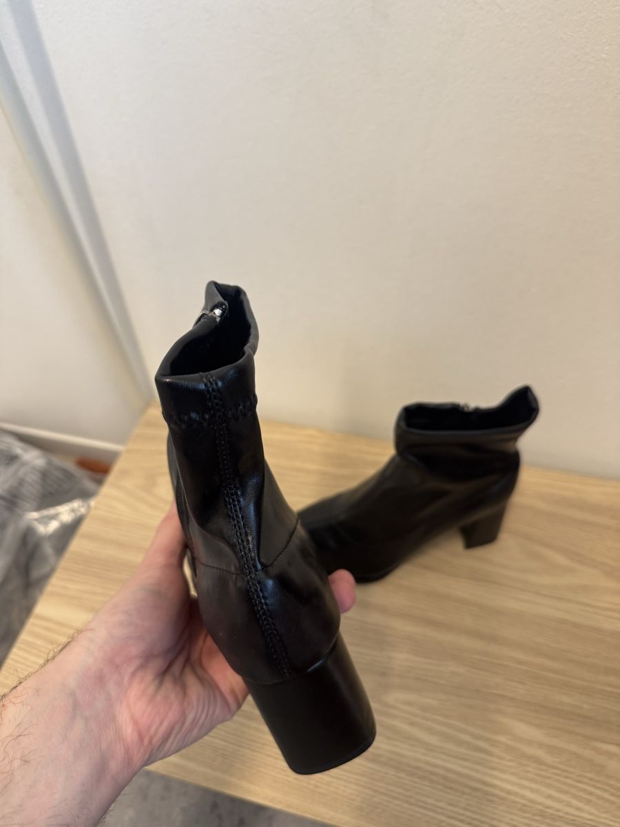 Damenschuhe: Damen High Heel Boots Schwarz Spitze Gr. 39 – Neu und originalverpackt aus Effretikon von rus_2l2p 2