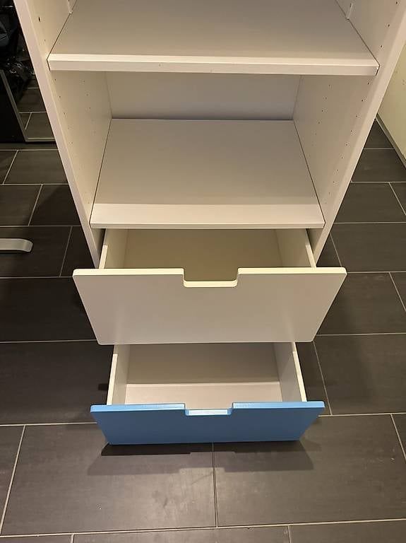 Armadi: IKEA Stuva – Usato da Uttigen venduto da reamas