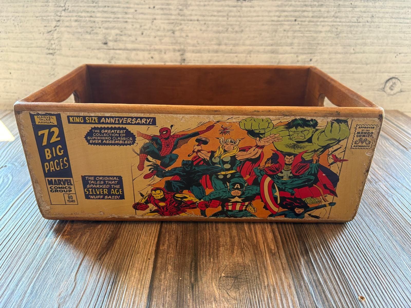 Caisses de transport: Holzkiste Marvel Comics Design - selten und cool – D'occasion à Wetzikon ZH par Boldeagle01