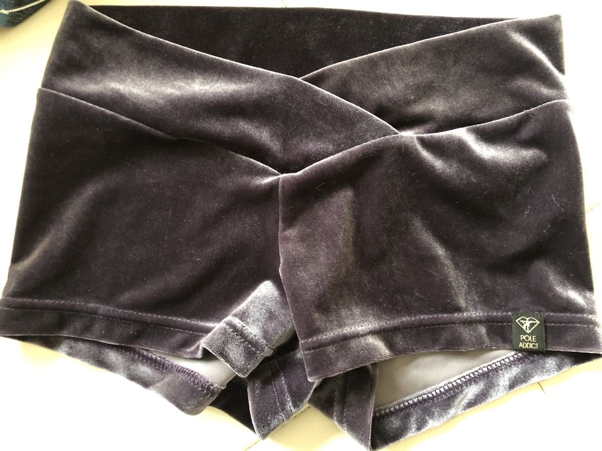 Canottiere & Pantaloni: Short – Nuovo (secondo la descrizione) da PUlly venduto da mum_22vds